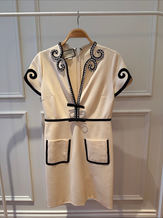 Gucci Dresses & Skirts - Gucci Runway Crystal-Trim Jersey V-Neck Dress